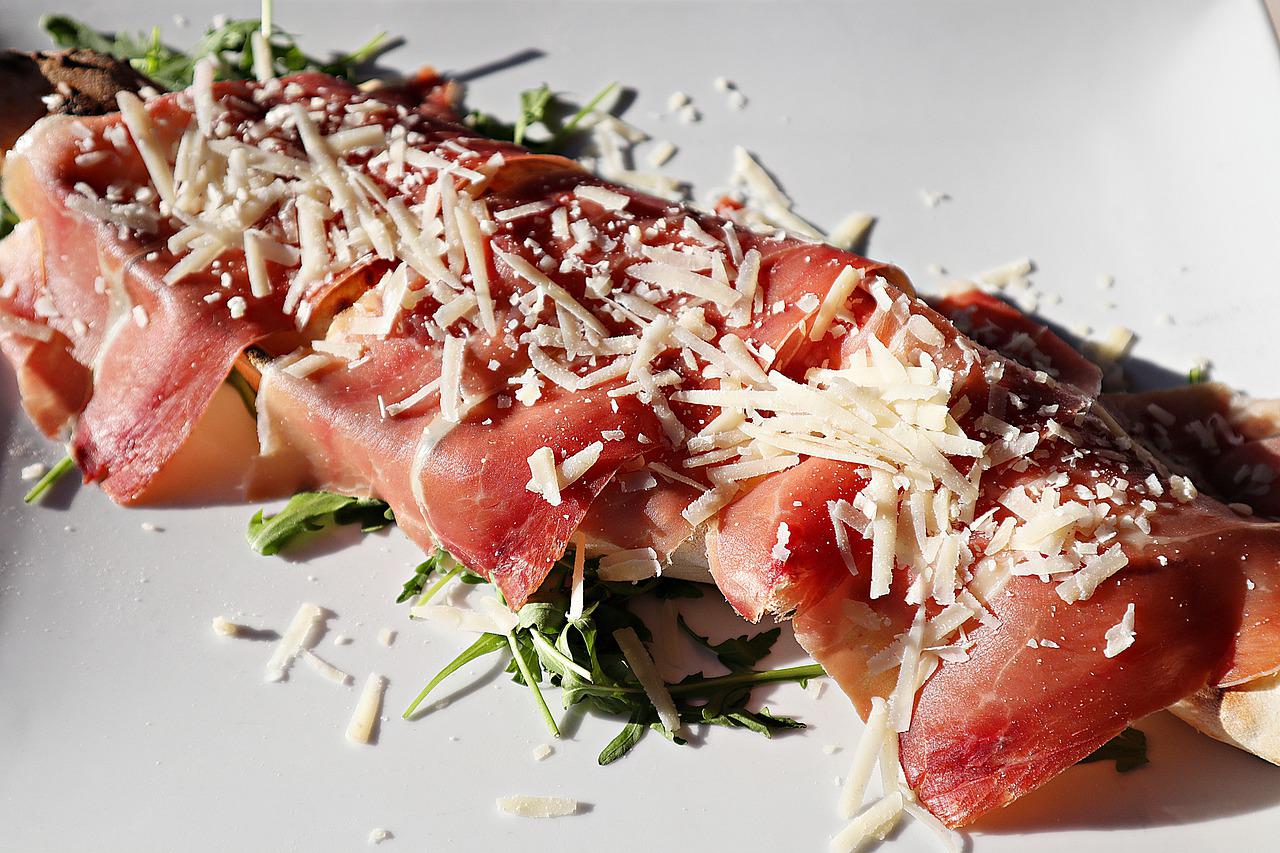 2022/06/pizza-g66ee31f36_1280.jpg