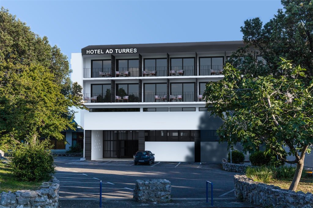 2023/02/Hotel-Ad-Turres-6.jpg