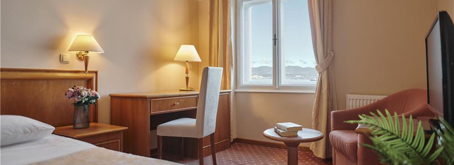 HOTEL LOVRAN 3* - LOVRAN