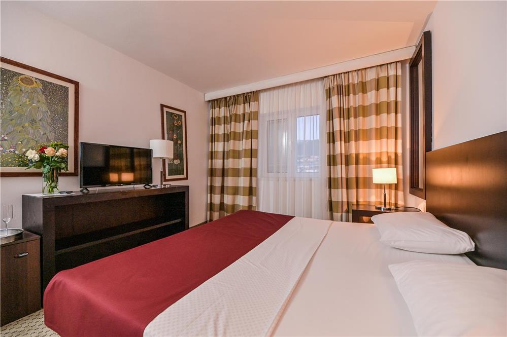 Slika Hotel-International-Rab-1.jpg