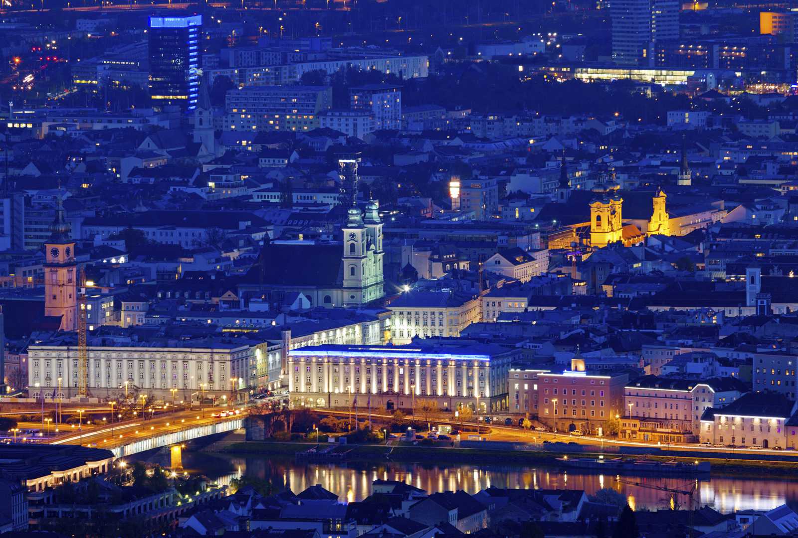 2025/08/Advent-Linz-3.jpg